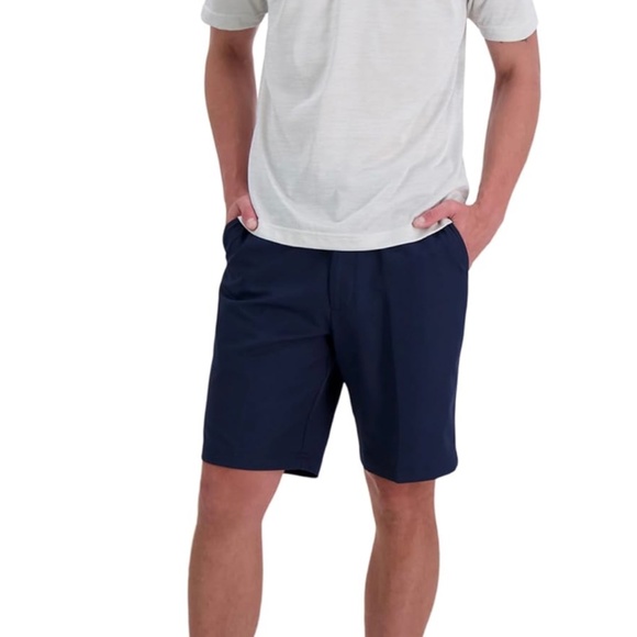 Haggar Navy Mid Rise Active Flex Tech Short - Picture 1 of 6